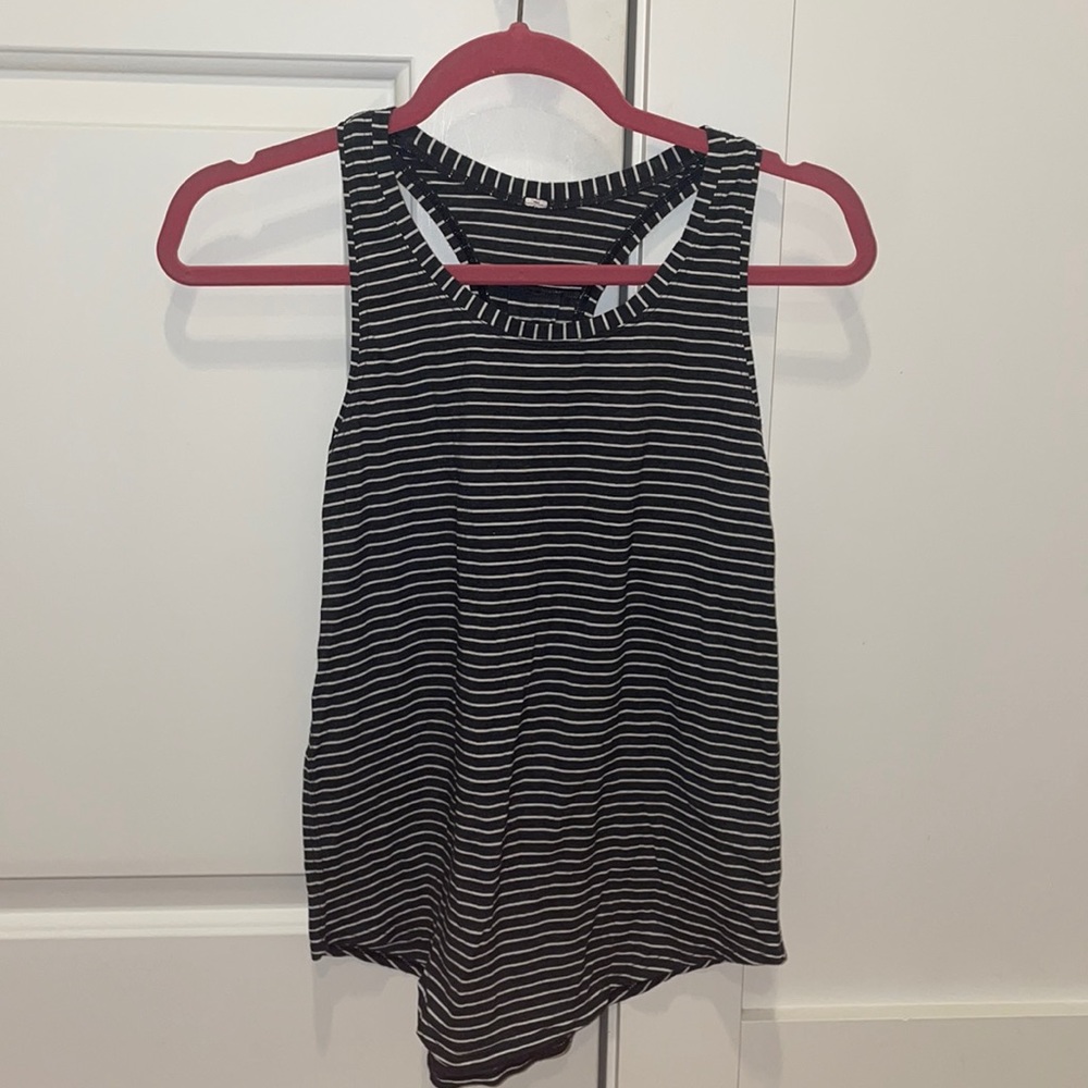 Lululemon tank top
